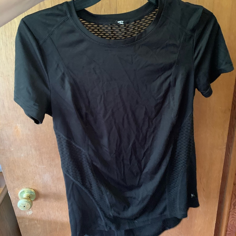 Breathable athletic t-shirt, no tags